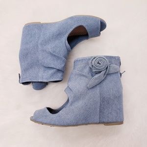 NEW in box - 80%20 Flora Hidden Wedge